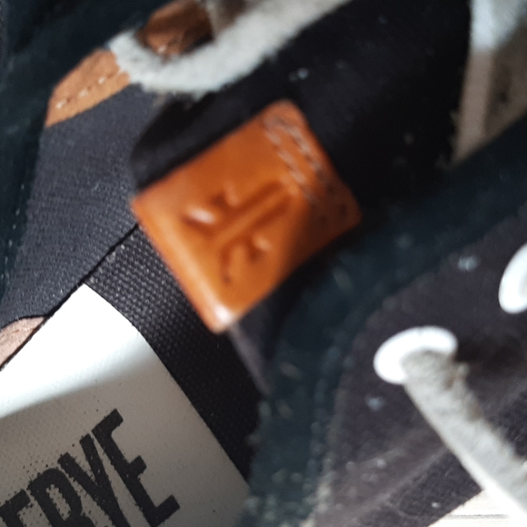 Frye runners mens 8.5 - Picture 4 of 10